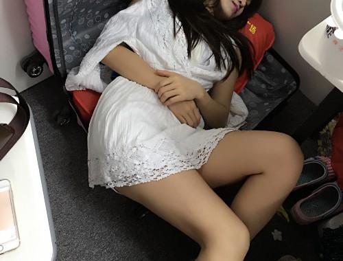 男生和女生一起差差差很痛的视频:从创意到技术,这款游戏为何火爆玩家圈?